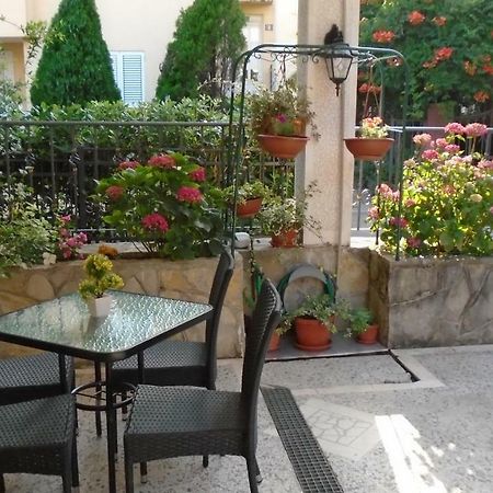 Guest House Villa Castio Petrovac Kültér fotó