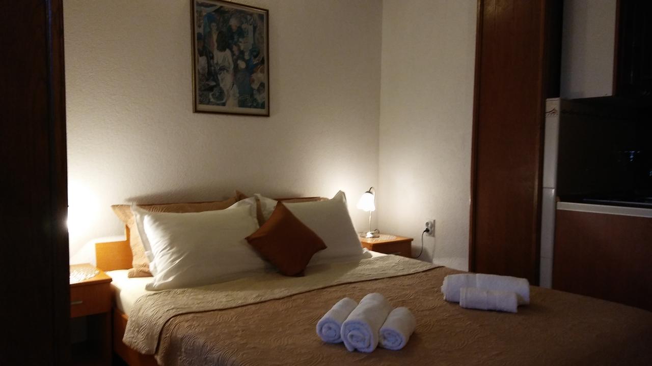 Guest House Villa Castio Petrovac Kültér fotó