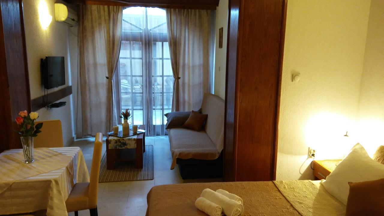 Guest House Villa Castio Petrovac Kültér fotó